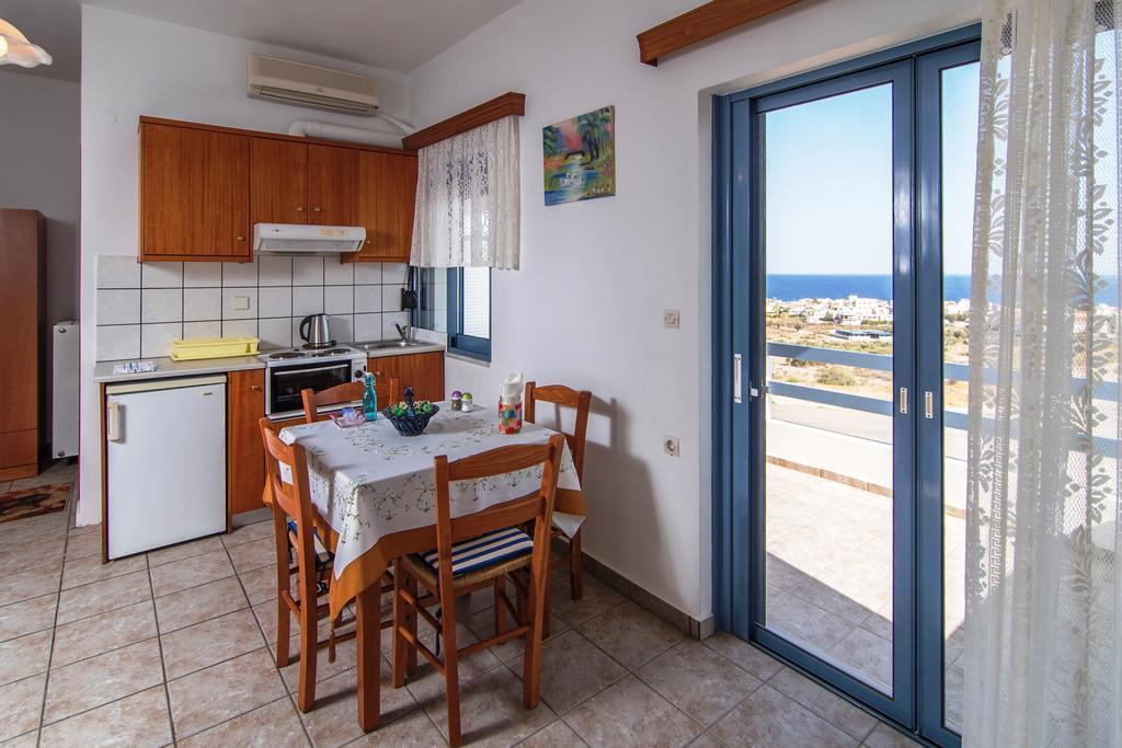 Roula Apartments Palaiochora Exterior photo