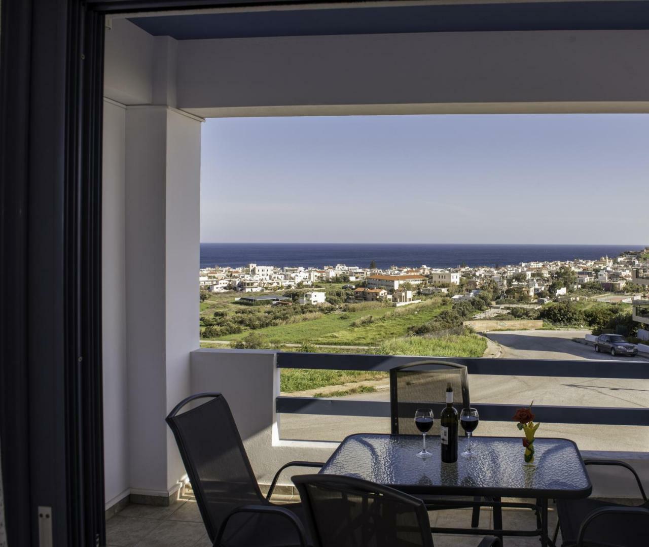 Roula Apartments Palaiochora Exterior photo